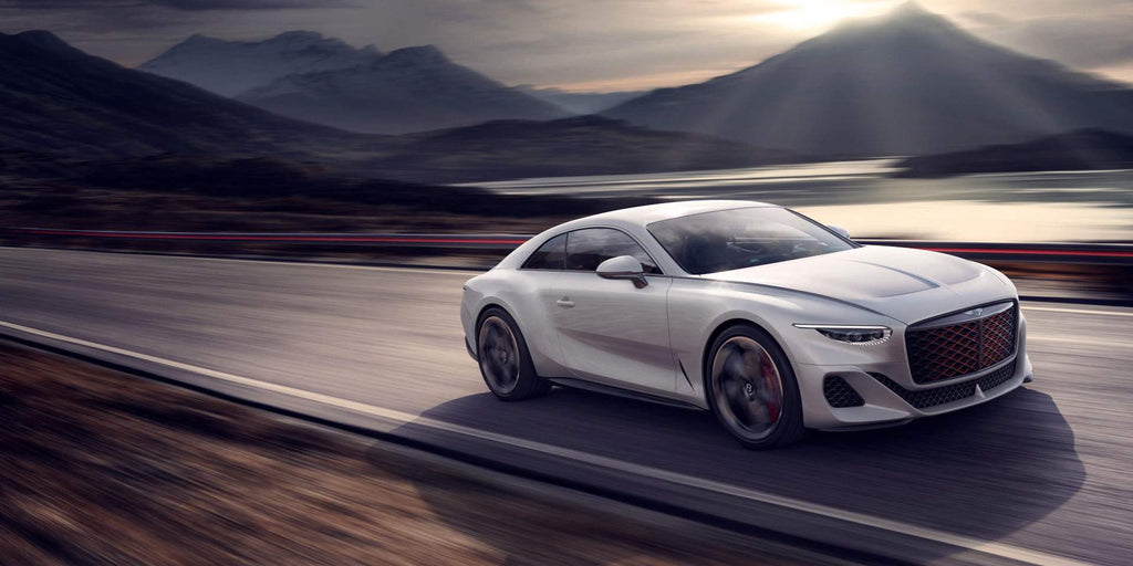 Bentley se prepara para el coche eléctrico con el gasolina más potente de su historia: así es el Mulliner Batur